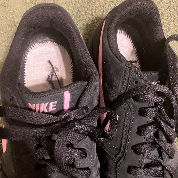 NIKE AIR low top leather black and pink women’s shoes size 9 - Picture 4 of 11